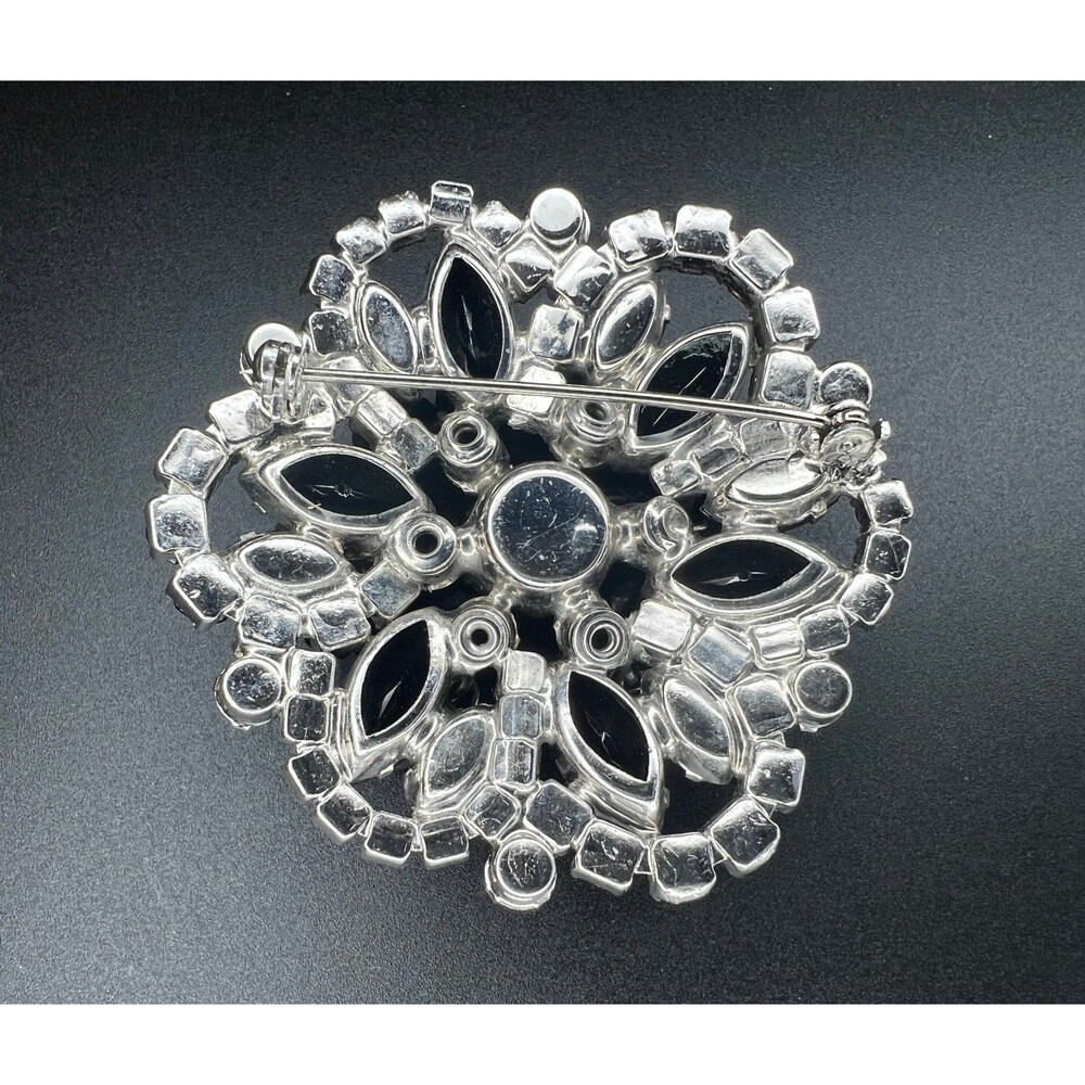 Ref No. 8764 Vintage D&E Juliana Bead Cluster and Rhinestone Layered Brooch - Picture 4 of 5